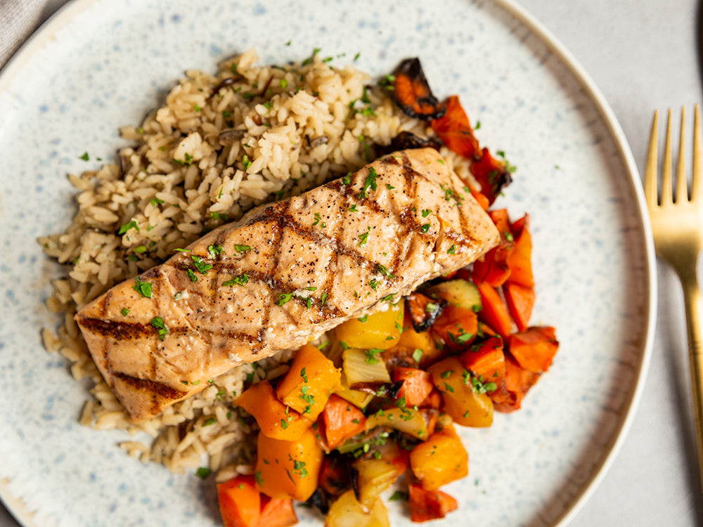 Grilled Atlantic Salmon Fillet in Smoky Maple Butter Dinner Kit